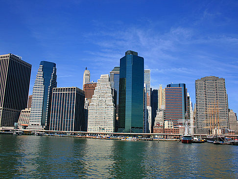 Bild Sehenswürdigkeit in New York Foto Reiseführer Hochhäuser bestimmen das Bild in Lower Manhattan